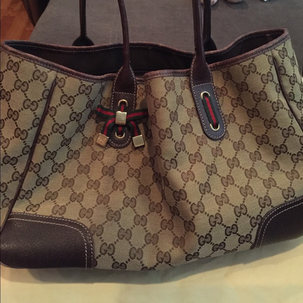 Vintage Gucci shoulder bag